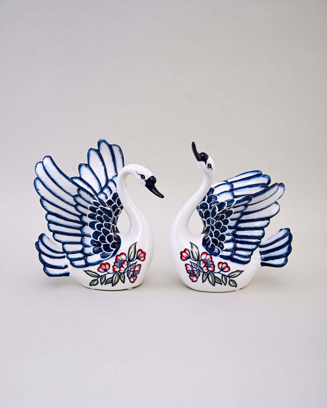 Serene Swan Figurines - Set of 2