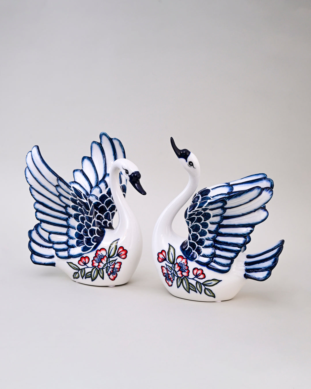 Serene Swan Figurines - Set of 2