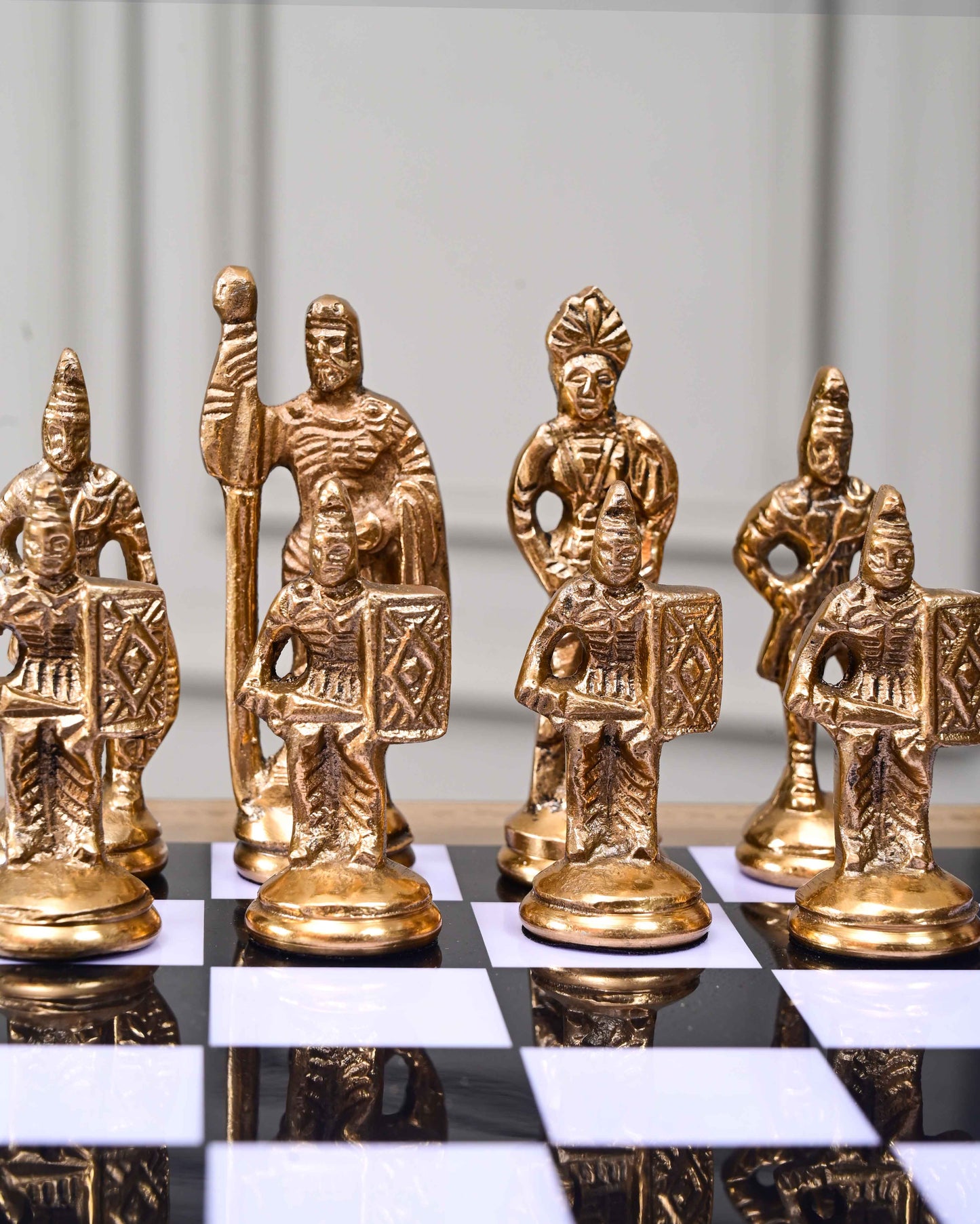 Historical Greek vs Roman Army Chess Set