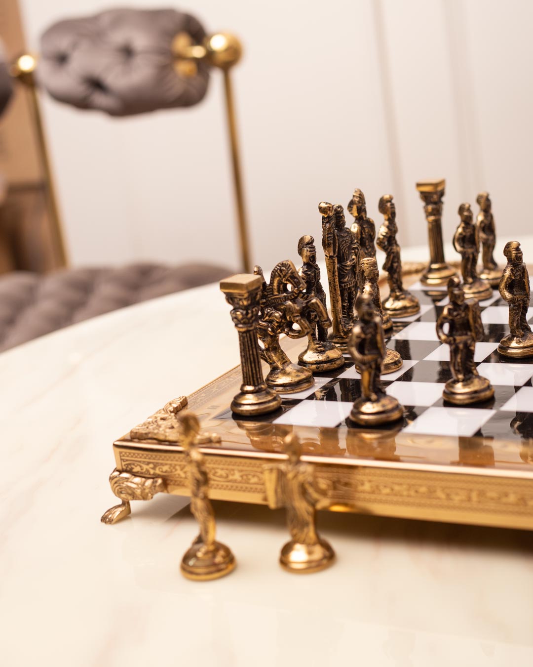 Historical Greek vs Roman Army Chess Set