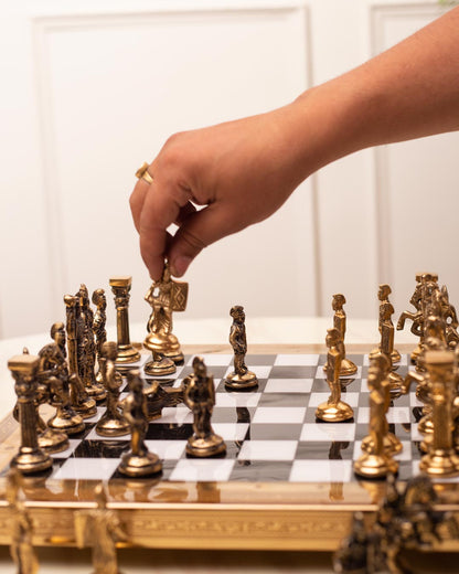 Historical Greek vs Roman Army Chess Set