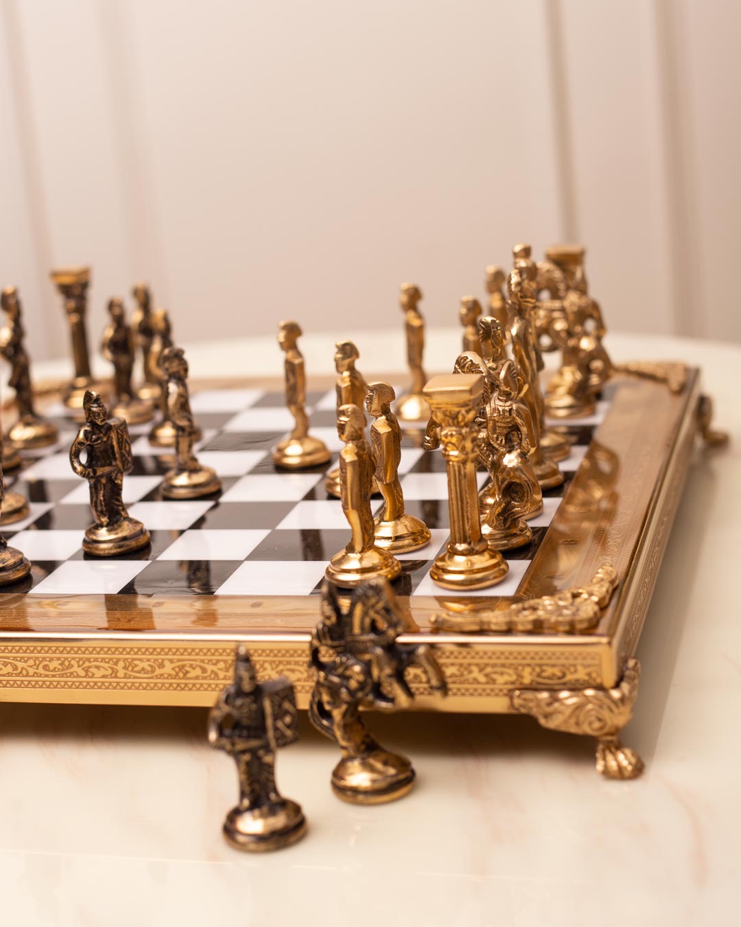 Historical Greek vs Roman Army Chess Set